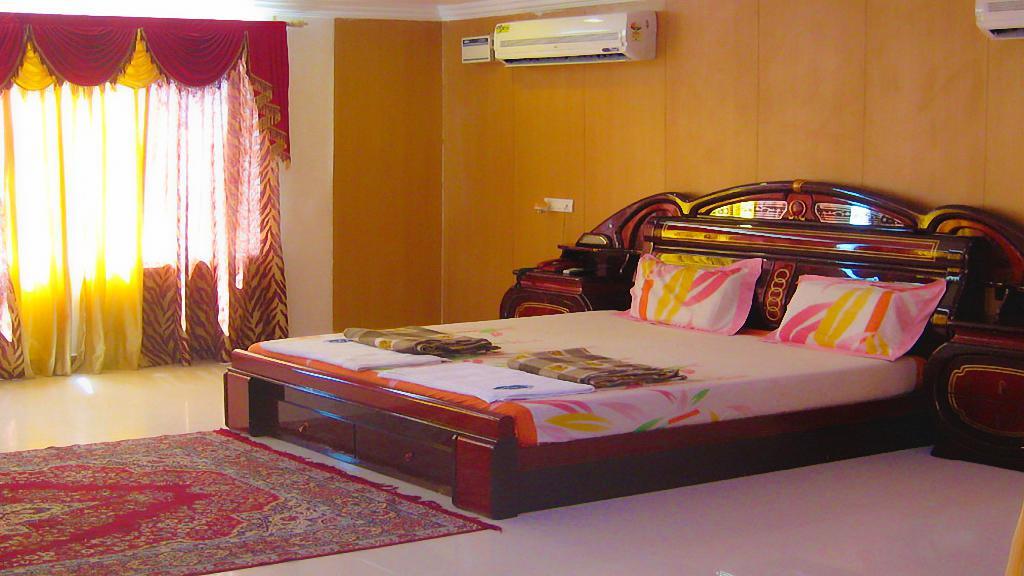 Hotel Sri Saravana Rāmeswaram Extérieur photo