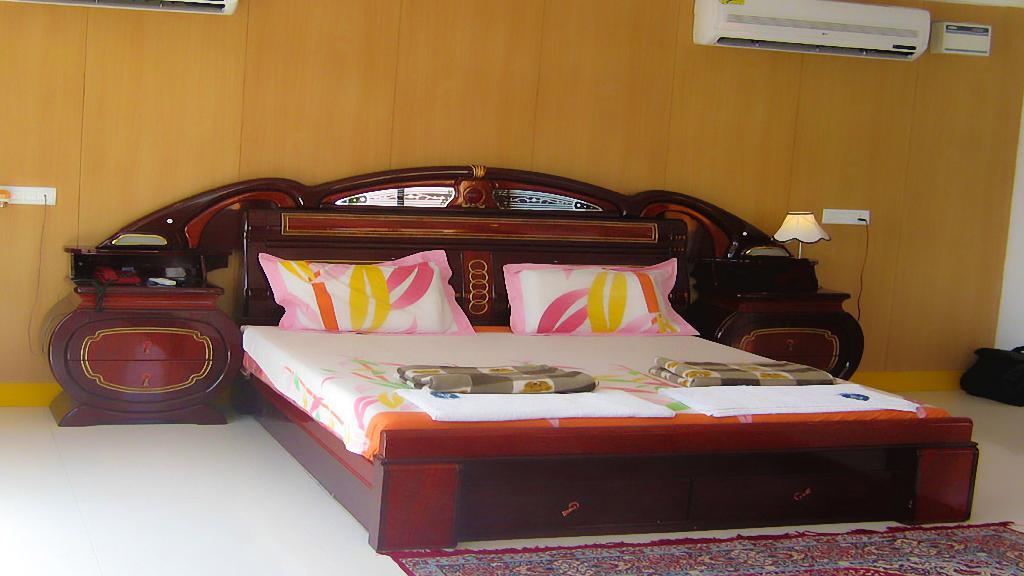 Hotel Sri Saravana Rāmeswaram Extérieur photo