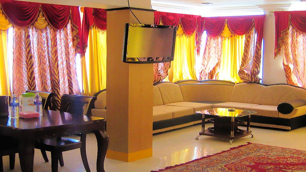 Hotel Sri Saravana Rāmeswaram Extérieur photo